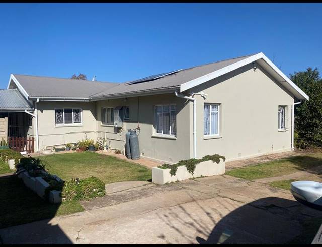 4 BEDROOM HOUSE FOR SALE IN BERGSIG